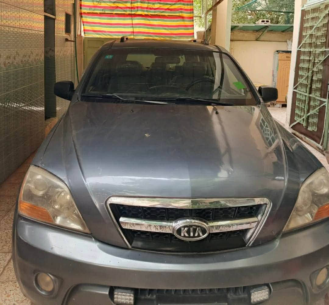 السلام عليكم للبيع او المراوس سورنتو 2009 خليجي فوللل موصفات عده البصمه فتحه سقف كشنات كهرباء سبعه راكب تصنيف EXمحرك 6 سلندر 3800  السيارة دفع رباعي المقاعد جلد ناقل الحركة اوتماتيك 8نمرالسيارة جاهزة كير مكينه صدر كله مكان السيارة ديالى بعقوبة حي المصطفى للاستفسار رقمي *********** بيع او مراوس مع اقل سعرالسيارة 90 ورقه وبيها مجال
