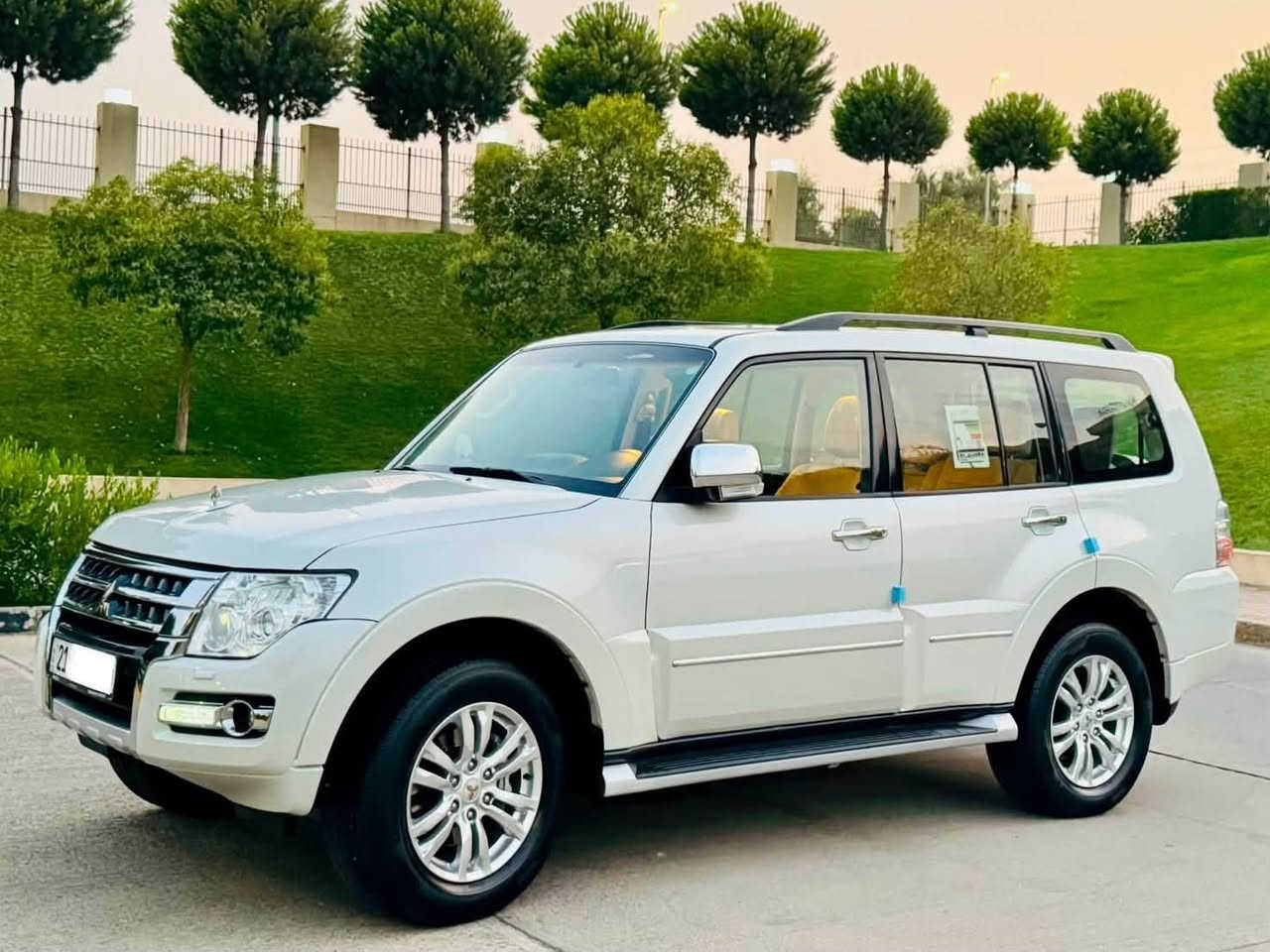 بسم الله الرحمن الرحيم

‏متسوبيشي باجيرو 2020 حبتور خليجي 
كفالة عامة
عنوان السليمانية 
رقم صاحب السيارة:.***********
ماشي:.59,000KM
محرك:.3.800 مرغوب

فول مواصفات ما عدا فتحة 

مواصفات:.
دبل اكسل 
ليد أمامي و خلفي 
حساس أمامي و خلفي 
كشن جلد 
كشنين كهرباء 
داخل بيجي
ثلاث مقطع تبريد
زركات
مري شفط 
يدات نيكل 
ويل كروم حجم 19
شاشة
تحكم و تعديل سرعة 

تحويل وكالة نفس اليوم 
رقم و سنوية جديد 
رقم السليمانية دولي 

عنوان السليمانية 
رقم صاحب السيارة:.***********
￼
