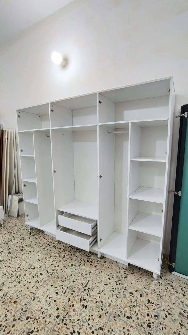 💎💗 غرفة تركي مستخدم
8قطع 
💯 نظافة 90
🚪 نظام ابواب مرتب
💸 السعر650
🪛 شد مجاني
🚚 نقل مجاني
💎 للحجز اخذ سكرين وتفضل واتس اب *********** تتوفر انواع الغرف
