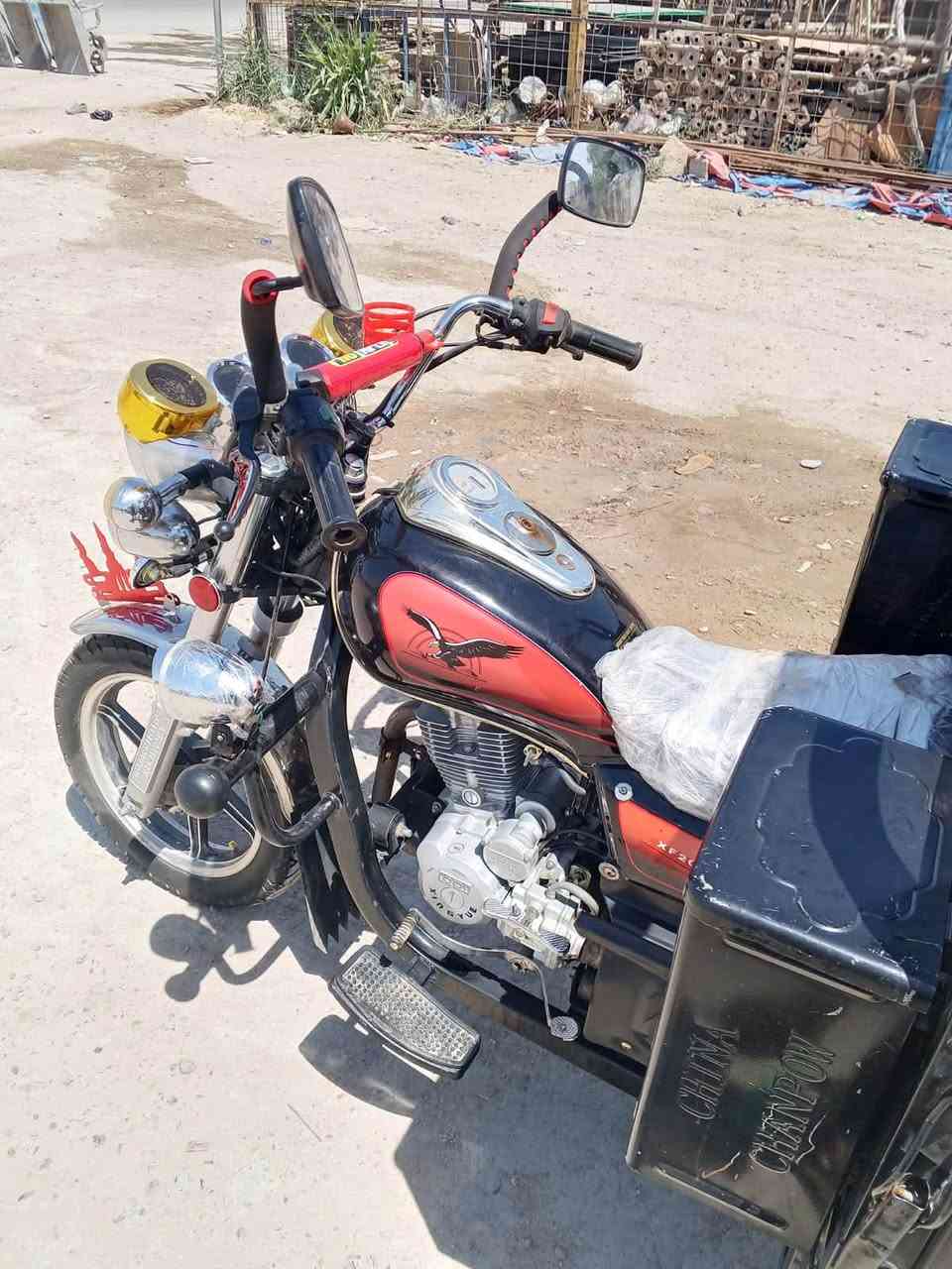 السلام عليكم ستوته صقر ام الطير موديل 2026اصلي باب اول تايرات شوبلس كهرباء كهربائيات كلها شغاله نقره سلف اي نقص ما بيها مقفوله كفاله عامه مكاني بغداد تقاطع درويش حي المعالف رقم التليفون وان خادم للطيبين سعر2300 🩵***********
