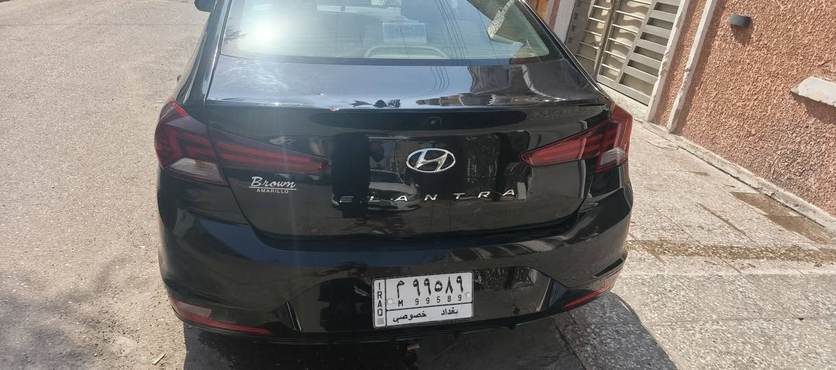السلام عليكم النترا 19  وارد أمريكي ماشيه 98 ألف حادثها بأمريكا موضح بصوره  بيها تبديل بنيد وبارد  بالجاملغ حادث أمريكا 
بيها نقوصات. بنيد يحتاج صبغ وضربه بالباب خلف السائق وشخوط خفيفه  بكل السياره  وكل شيء  موضح بالصورة 
موقعها بغداد الشعب حي سومر 
معروضه 115 وبيها مجال 
للتواصل   ***********  متواجد واتساب
