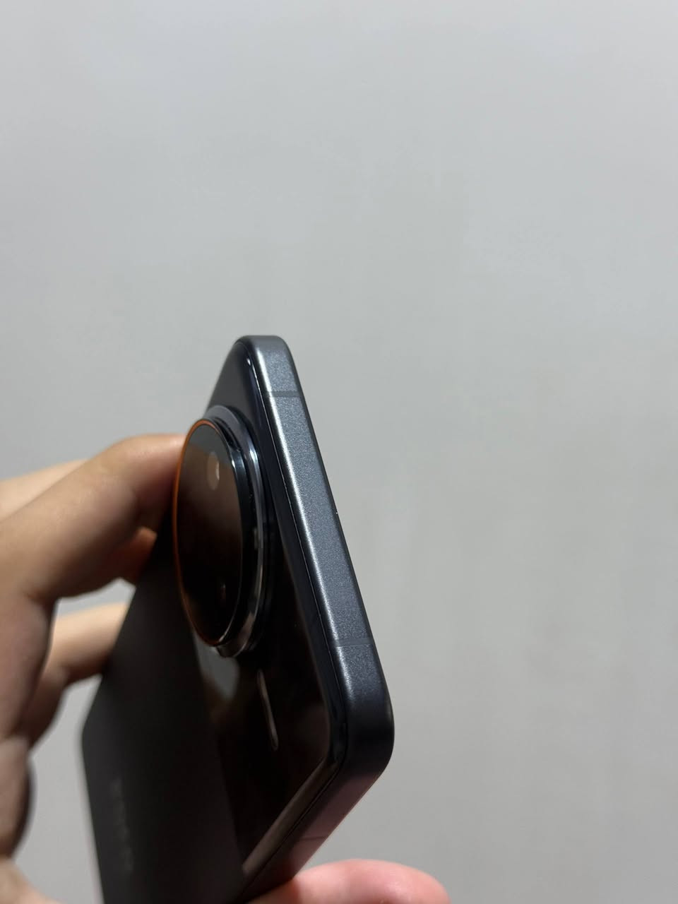 السلام عليكم جهاز للبيع poco F7 ultra 
الذاكره 512Gb
الرام 16+16 
سرعه الشحن 120W
سعه البطاريه 6000 ملي امبير
المعالج سناب درايكون 8 ايليت
الكامره 50ميغا بكسل + م
تقريب الكامره 60X
تصوير الفيدو 4K/8K
ببجي يدعم 120 فريم
تردد الشاشه 120 هيرتز
بطارية 89
اللون اسود
الجهاز كامل الملحقات وكلشي بي نضيف

للتواصل ومعرفة تفاصيل الجهاز على الرقم
*********** 
متوفر بالرقم واتس اب

