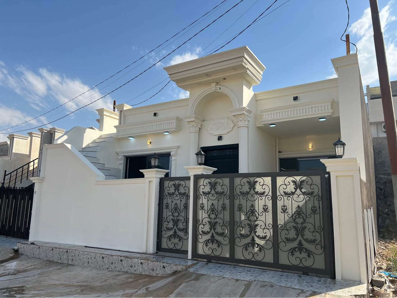 صباغ بيويت صبغ درجة اولى رقم موبايل *********** غرفه ب ٢٥ الف واجهة ١٠٠ متر ب٥٠ الف كركوك, العراق
