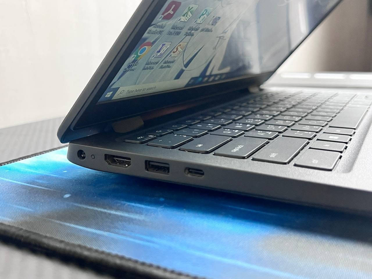 الجيل الحادي عشر   ⚜
‏لابتوب dell latitude 3420
لابتوب راقي، مناسب للدراسة والبحوث والمونتاج (الادوبي) ومناسب للبرانج الهندسية مثل الاوتكاد وغيره  ...وايضا مواصفاته قوية للالعاب وينطيك سلاسة عالية(تتونس 🔥 ) ....
‏نظافة 100%  ✨
‏
‏المواصفات  🌙
‏⚜ المعالج / Core i5 1145G5  الجيل الحادي عشر
‏⚜ كرت شاشة intel iris xe graphics 4GB من اقوى الكروت المدمجة 
‏⚜ الرام / 8GB DDR4 
‏⚜ التخزين / 256GB SSD M.2 NVMe 
‏⚜ الشاشة / 14 inch hd+ screen 
‏
‏ملحقاته كاملة
‏شاحنتة الاصلية
‏ماوس
‏ماوس باد
‏حقيبة خاصة 
‏‏🩵🩵 سعر 365 الف 🩵🩵
‏مع ضمان 10 ايام استبدال في حال وجود اي خلل او مشكلة ⚜ الاستلام بعد الفحص والتأكد من جميع التفاصيل 🌹
‏يتوفر توصيل لكل العراق 
‏متواجد ماسنجر 
‏واتساب ***********
‏

نص مكتوب في الصور:
- Task Manager
- Options View
- Processes Performance App history Startup Users Details Services
- CPU
- 1% 1.31 GHz
- Memory
- 3.1/7.7 GB (40%)
- Disk 0 (C:)
- SSD
- 0%
- Wi-Fi
- S: 0 R: 0 Kbps
- GPU 0
- Intel(R) Iris(R) Xe G...
- CPU 11th Gen Intel(R) Core(TM) i5-1145G7 @ 2.60...
- % Utilization 100%
- 60 seconds 0
- Utilization Speed Base speed:
- 1% 1.31 GHz 1.50 GHz
- Sockets:
- 1
- Processes Threads Handles Cores:
- 4
- 154 1587 62793 Logical processors:
- 8
- Up time Virtualization:
- Disabled
- 1:06:50:42 Hyper-V support:
- Yes
- L1 cache:
- 320 KB
- L2 cache:
- 5.0 MB
- L3 cache:
- 8.0 MB
- Fewer details Open Resource Monitor
- Microsoft InfoPath
- Microsoft SharePoint
- Type here to search