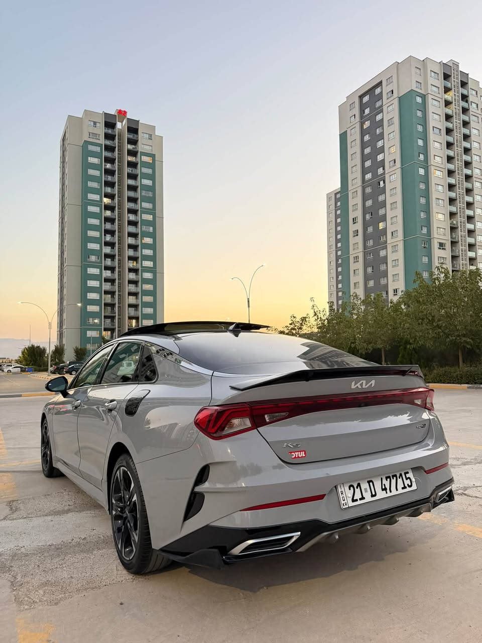 kia k5   gt line  2022  .76 km

سلام عليكم.   کیا جیتی لاین فول فول مواسەفات
سارەکە بەس بۆنیتی بۆیاخە بێ سارد تا بڵێی تازەو جوان ماوەتەوە
فول مواسەفات . رادار پێش . رادار دواوە . رادار تەنیشت کامێرا 
گێر ئۆتۆ. گێر ئادی  . 
٤ مۆدی لێخورینی هەیە. نۆرماڵ . کەستەم .کۆمفۆرد. سمارت 
ناو رەشو و سورە کوشن جلدە کوشن کارەبایە شاشە گەورەیە
 پانورامایە لایت و بەگلایت لیدو عەدەسەیە 
ئۆتۆ هۆڵد برێک بەسمە وایەرلێس جارج 
بە ناو خۆمەوەیە سەنەوی تازەیە گێر و مەکینە و کارەبای و پێشی بە شەرت   نرخی ١٥٥ مەعمەلەیکی زۆر کەم *********** 
*********** وەتسئاپ 

سلام وعليكم 
كيا K5 GT Line فول مواصفات
بس بونيد صبغ سياره بالحقيقه احلى من الصور
سعر 155 وبي مجال بسيط

نص مكتوب في الصور:
- ***********