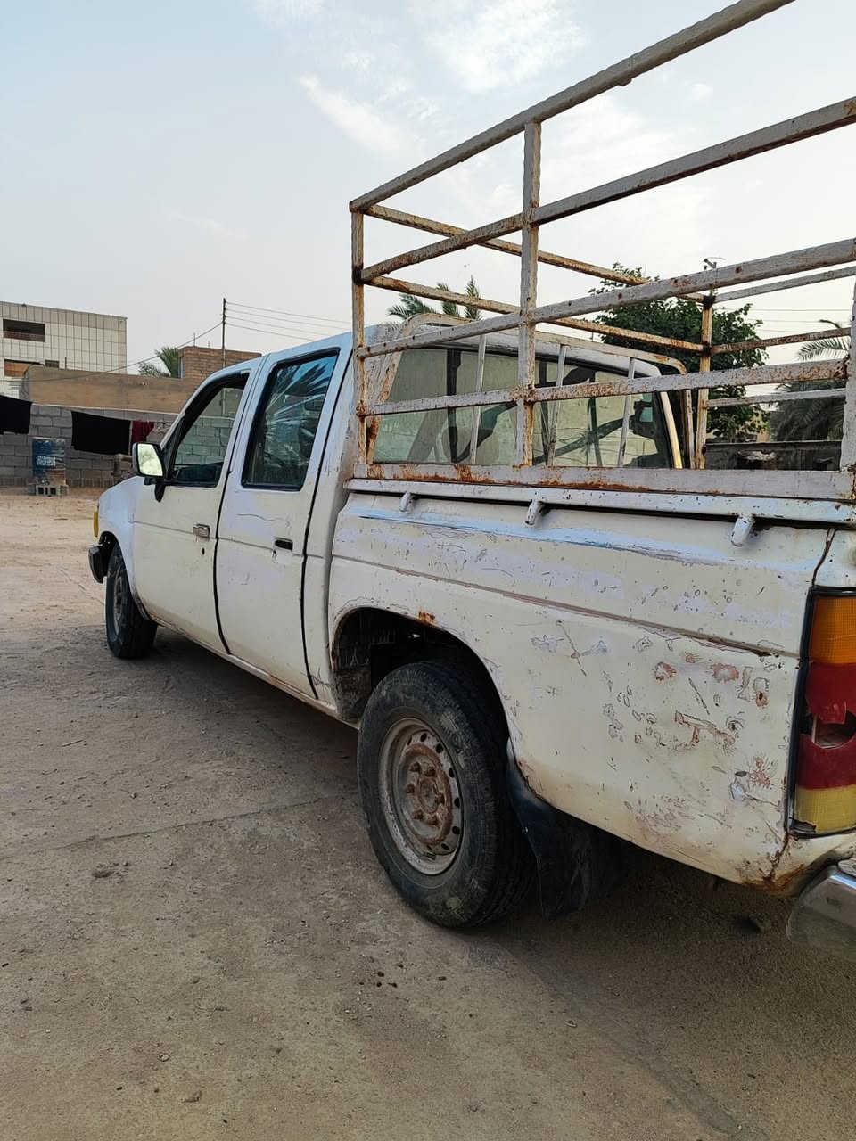 بيكم نيسان ٩٣ميسان مشروع وطني سنويه ساقطه حداديه نص البدي جيد المحرك لاتبخير ولاتنقيص ونجي كربلائي ٤سلندر المكان بصره قرنه ثغر
السعر ١٩ورقه تلفون 
***********
