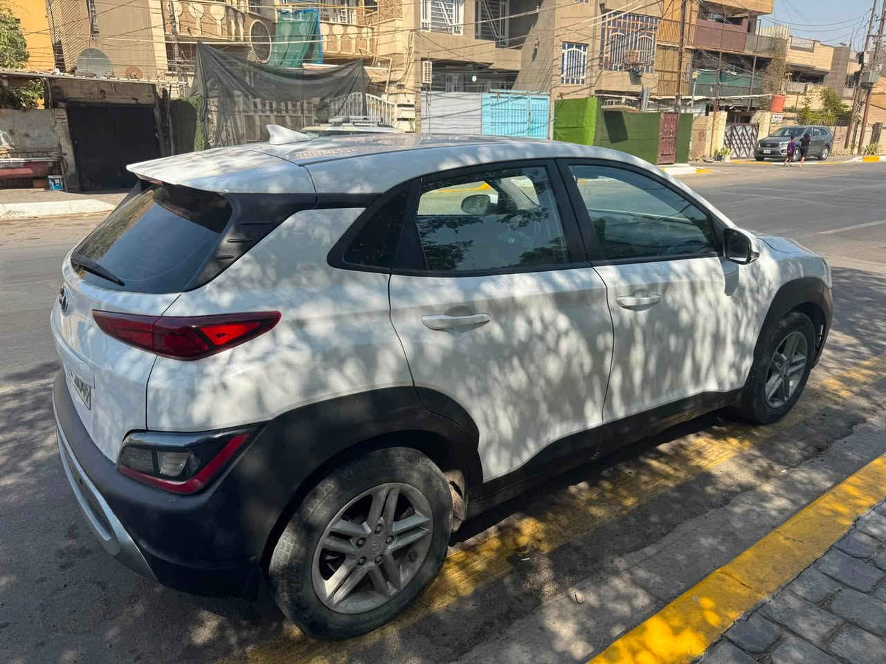 السلام عليكم 
هونداي كونا 
موديل 2023
رادارات امامي وخلفي وجانبي 
اوتو أوف إطفاء ذاتي في الازدحام
كروس مثبت سرعه 
تنبيه الخروج من المسار
تحديد مسار 
قياده ذاتيه
لد نهاري
شاشه كبيره
شاشه تدعم أبل كار بلي واندرويد اوتو
محرك ٢٠٠٠ دوش
كير At 
كير محرك ميكانيك مكفول
نقطه عمياء
وارد أمريكي حادث خفيف مبدل بنيد فقط وجاملغ بارد فقط 
ماشيه ٩٩ ألف كيلو مو ميل
السونار مرفق في الصور
مكان بغداد السعر 134
رقم الهاتف ***********
