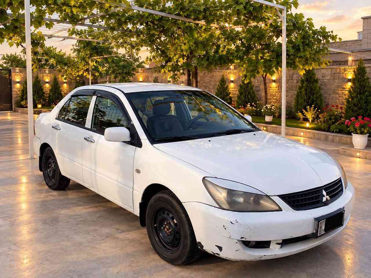 لانسر ٢٠٠٨ • مكينة قوية • جير عادي
