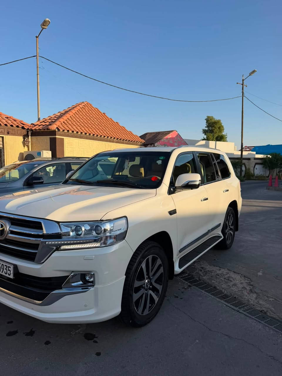 🚘 للبيع لاندكروز 2019
🇮🇶 رقم أربيل
🔥 8 سلندر
✨ سيارة نظيفة ومرتبة، استعمال شخصي
💰 السعر: 5 دفاتر
📞 للتواصل والاستفسار خاص.                       ***********
والرزق على الله 🤲🏻
