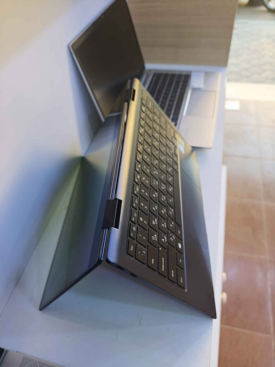 سامسونج Galaxy Book Pro 360 • i7 الجيل 11 • شاشة سوبر أموليد