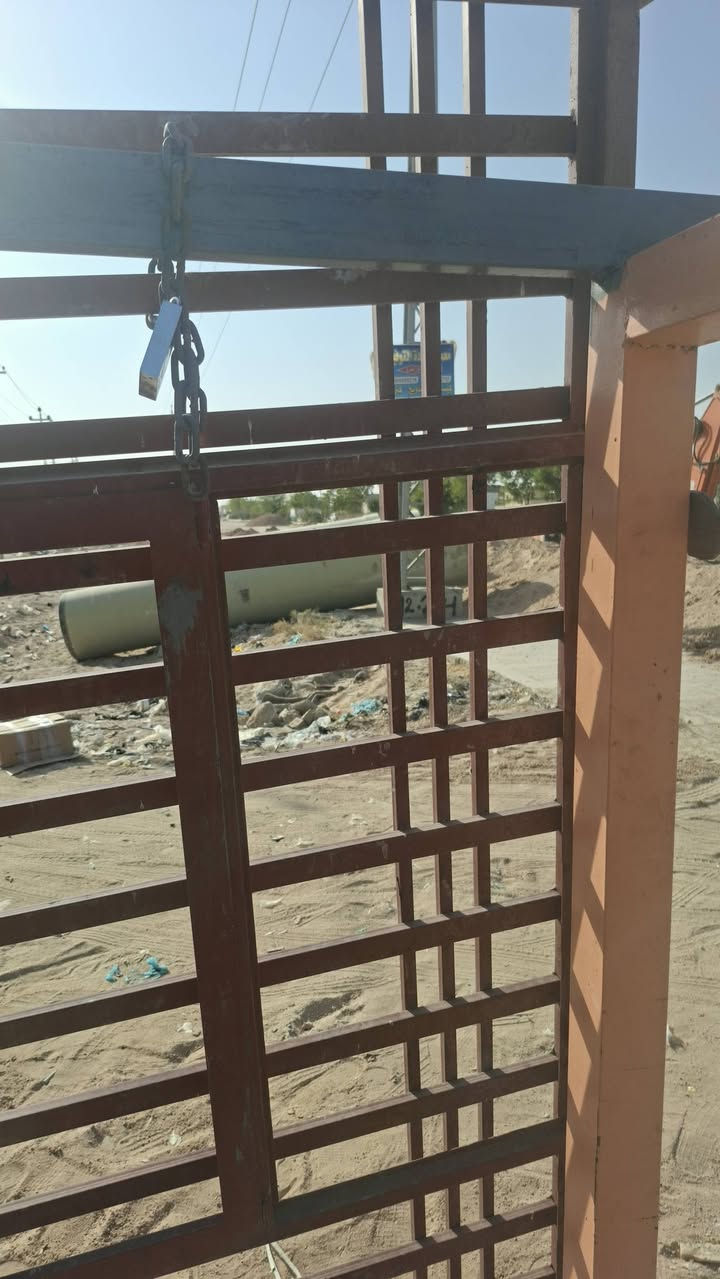 شباج طول 200  عرض 110 سعر 100 وبيه مجال قليل ***********
