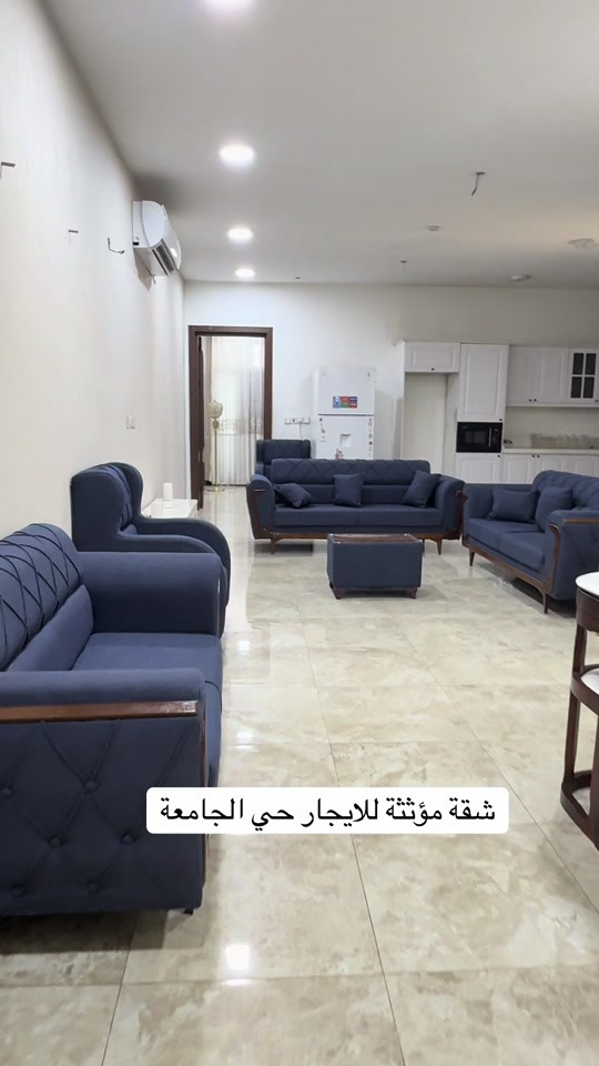 ***********

نص مكتوب في الصور:
- شقة مؤثثة للايجار حي الجامعة