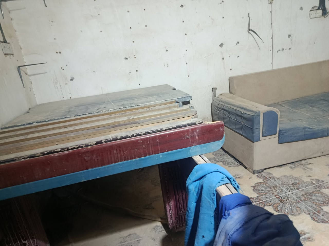 ميز بليارد للبيع مال مستعجل وجديد الله شاهد للستفسار اتصل على ***********
