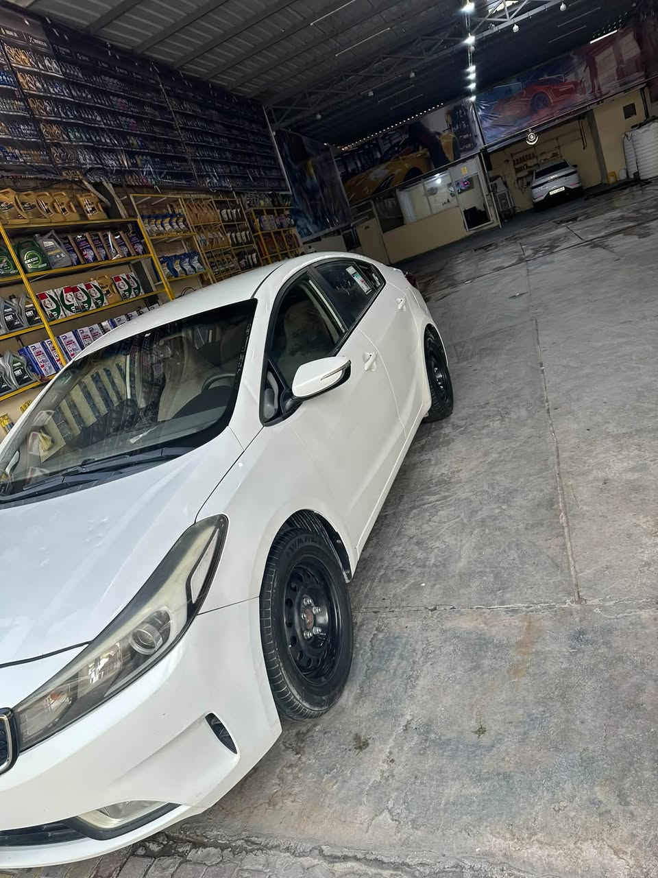 كية سيراتو ٢٠١٧ خليجي محرك ١٦٠٠ كير محرك مكفول تخم تايرات تبريد ثلج سيارة بيها بارد بل بنيد باب خلف هم بارد تريد وكالة تريد مداور مكاني نجف مو شراي لا يخابرني اتصال ***********
