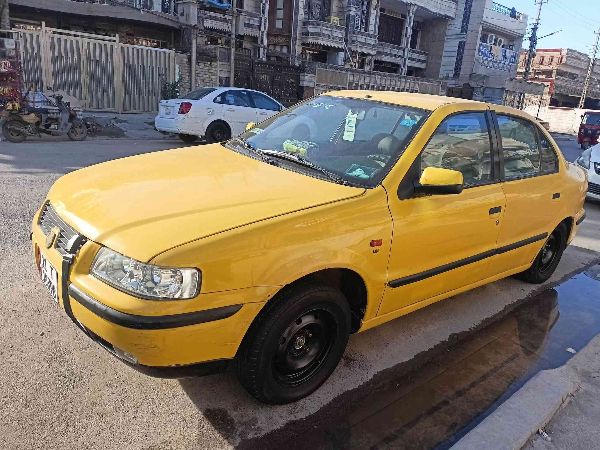 سمند للبيع موديل ٢٠٠٩ ليموني
رقم دولي بسمي مكفولة من الظربه القويه والكص والحيم
كشرتها حلوه كدامك شارشه بالدشبول اكلج قبل شهرين سويته صدر جديد تايرات الكدام جدد والخلفيات ٦٠ نضافتهن تبريد ثلج منظومه كامله الله شاهد هاذا الصيف سويها كشنات مغلفه حلوه المكينه بدايت تبخير الكهربائيات كلها شغاله كلوبات وكيجات نظرب كير ونطلع للبصرة لان اني ماخليت محافظه مارحت بيها والله 
السعر 26 مكانها بغداد مدينة الصدر***********
