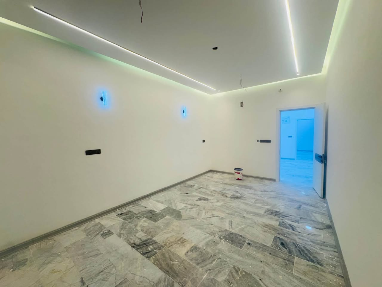 دار للبيع طابو زراعي سند 25
طابقين بناء حديث غير مسكون سابقآ تسليم مباشر

موقع الدار حي الصحه خدمات كامله

#طابقين 4غرف نوم مع الطابق الثالث بيتونه كبيره

#الطابق الاول غرفه صاله هول مطبخ مجمع صحي كراج 

#الطابق الثاني 3غرف نوم هول مجمع صحي 

—————————————-

لمعرفة باقي التفاصيل يرجى الأتصال 

مكتب أملاك بابل للعقار

كرامه شارعً الضريبه مقابل التخطيط العمراني 

***********
