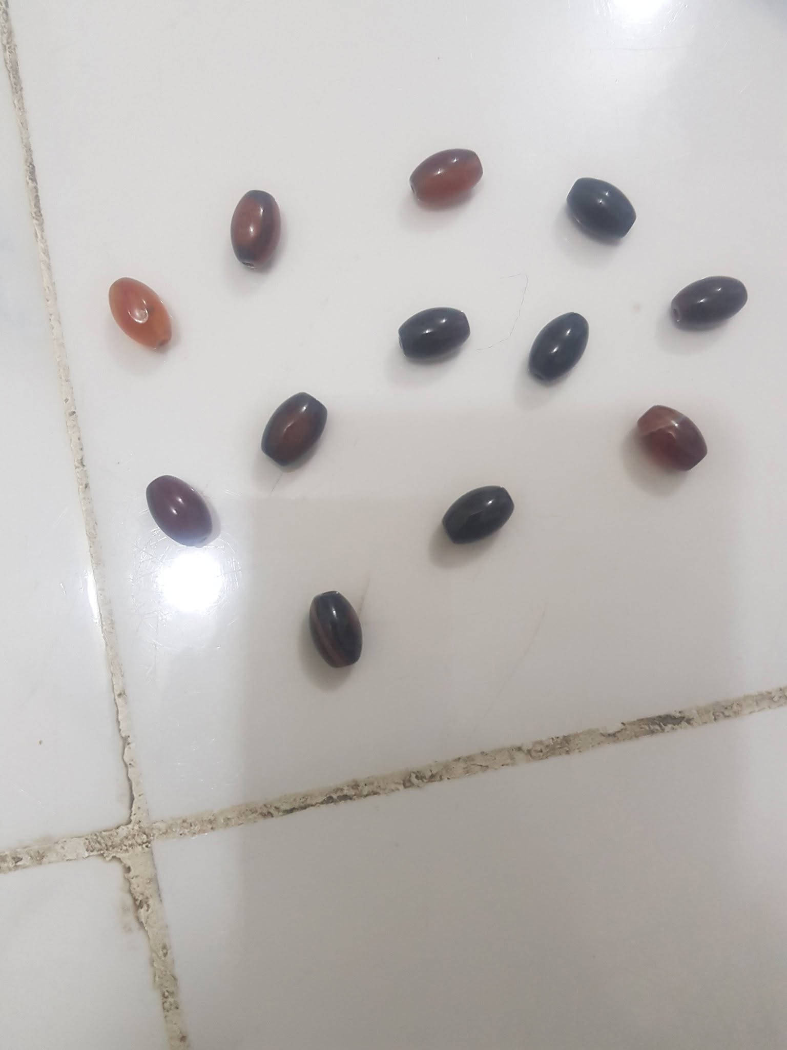البيع كلمن وسعره كله قديم
