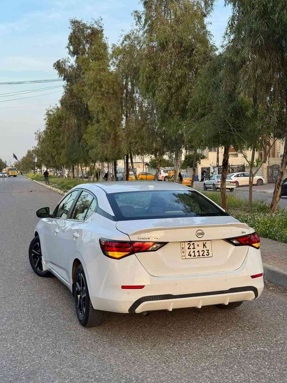 سنترا 2024 SV

ماشية 14 ألف

مواصفات : بصمة شاشة جبيرة رادار امامي و جانبي حساسات خلفيه

بيها مكانين تعديل بارد فقط بدون ايرباك بدون دواخل 

سعر: 155 $

مكان كركوك *********** كركوك, العراق
