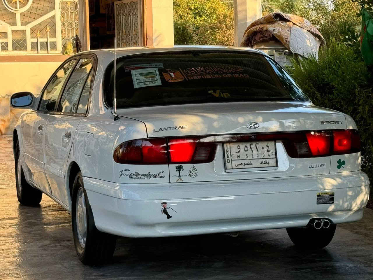 بس جناي سوناتا يخابرني لن يعرف قيمتها ...
للجنايه فقط ...
وجماعه اليكسرون بسعر الله يسامحهم النضيف غالي و السياره متعوب عليه 
(((ميعجبك سعر عوفه ليدور جديد هوه هاذه جديد ع أيدي بعده شركه )) سياره ممستخدمه يعني جانت متروكه عد شخص من نادر اكو هيج سيارات 
السلام عليكم..... 
سوناتا تو 1994..... 
رقم بغداد  ...د.. 
شرط التحويل...  مشروع وطني
 
كير.   ،، اوتماتيك....

تبريد شغال ثلج ❄️ 

كهربائيات ع وضع شركه ولا ملعوب بيه... 
 دوشمه مدوشمه

  ..تخم تاير.... جديد  ...كير ومكينه خير من الله...... بشرط فول
كهربائيات كله شغاله بلادي.... 
 كهرباء
شرط لغود وتكم عله وضع الشركه مملعوب بيه....
كيجات كله شغاله ..
نعومه ماشالله صاعد حديث 
سياره ما بيه كل عيب تخبل ول ياخذه  يرحملي من وره 

صدر خلفي أمامي كله جيد ما ملعوب بي عشركه  نعومه صاعد حديث ... بشرط ترايك 200 
غرفتها جديده ...دواخلها مثل كشنات شركه جدد ❤ ... ..مسجلها فول...... شغاله...
محرك مفتوح 20.0 (المرغوب)

السعر)( 47))بيها مجال

***********

***********

ميعجبك سعر عوفه لا تعليق رجان الله شاهد سياره متعوب عليه 
الموشراي لايضل ابكيفيه ينطي اسعار والسوك كلشي بي السياره محد يعرف قيمتها بس الجناي وبلحقيقه احله من الصور ❤️وحلالي عزيز مثل مانته عزيز ✋ 
ملاحظاه سياره كل ترويج ما بيه
