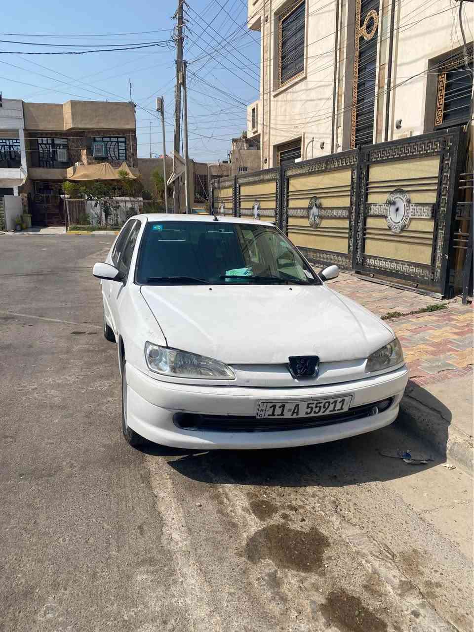 بيجو 306 2001 بيهة بنيد وربع الباب السيارة بلادية ونضيفة كلش 
رقم بغداد ب أسمي ورقمها كلش حلو 
مكينة كير تبريد فوول 
السعر 49 وبيهة مجال بسيط 
للاتصال ( *********** ) بغداد, العراق
