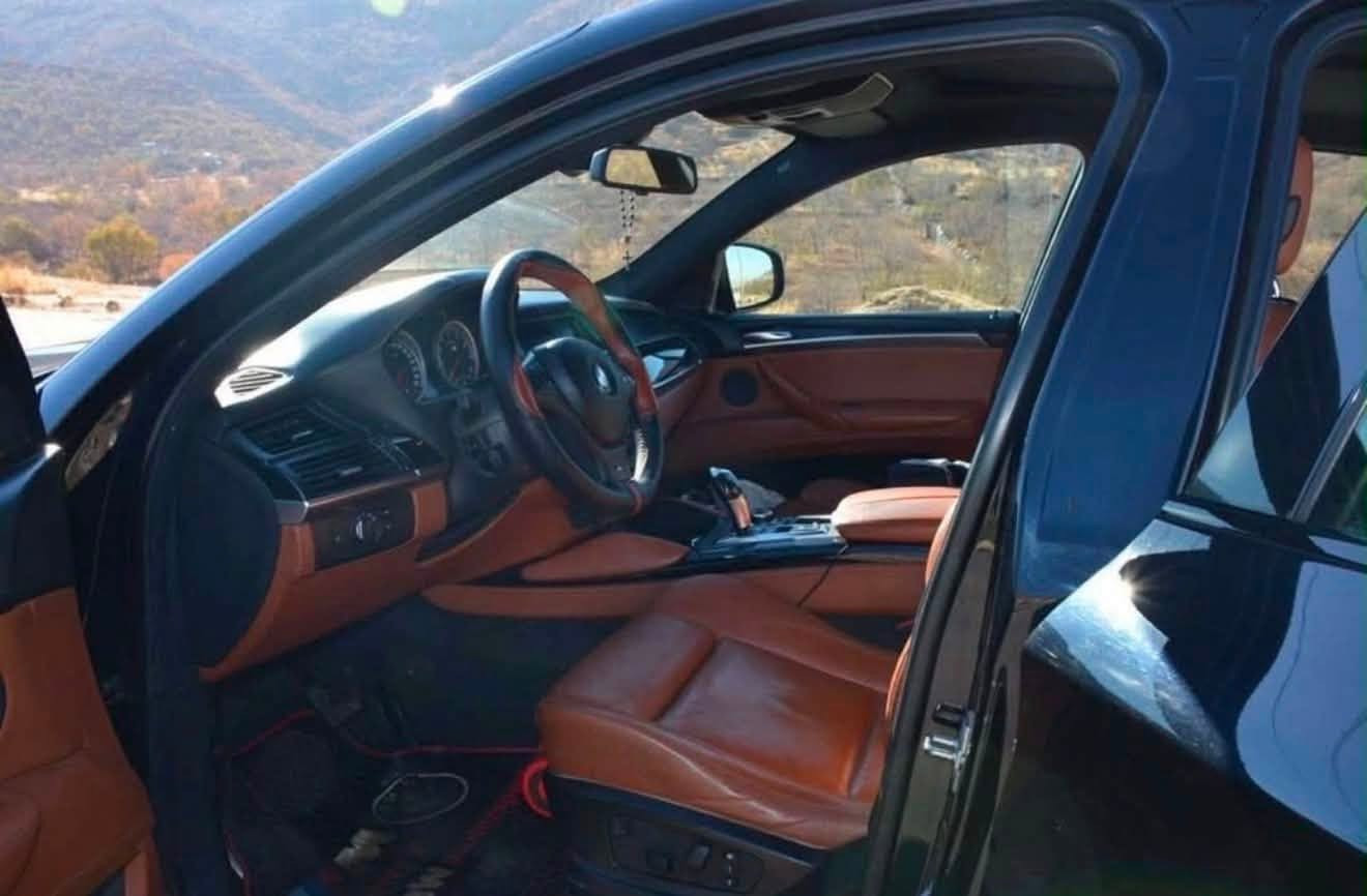 X6 MPower 4.4T وكالة العروش
🔥 BMW X6 M Power 4.4T للبيع 🔥

وكالة العروش
2011 / 317.000KM
لون نيلي – رقم أربيل 🇮🇶

⚡ M Power 4.4T

✨ المواصفات:

• مقاعد كهربائية

• تدفئة مقاعد 

• أبواب شفط

• مقاعد جلد لون مشمشي

• وضعية M

📞 للاستفسار والتواصل واتساب:

***********
