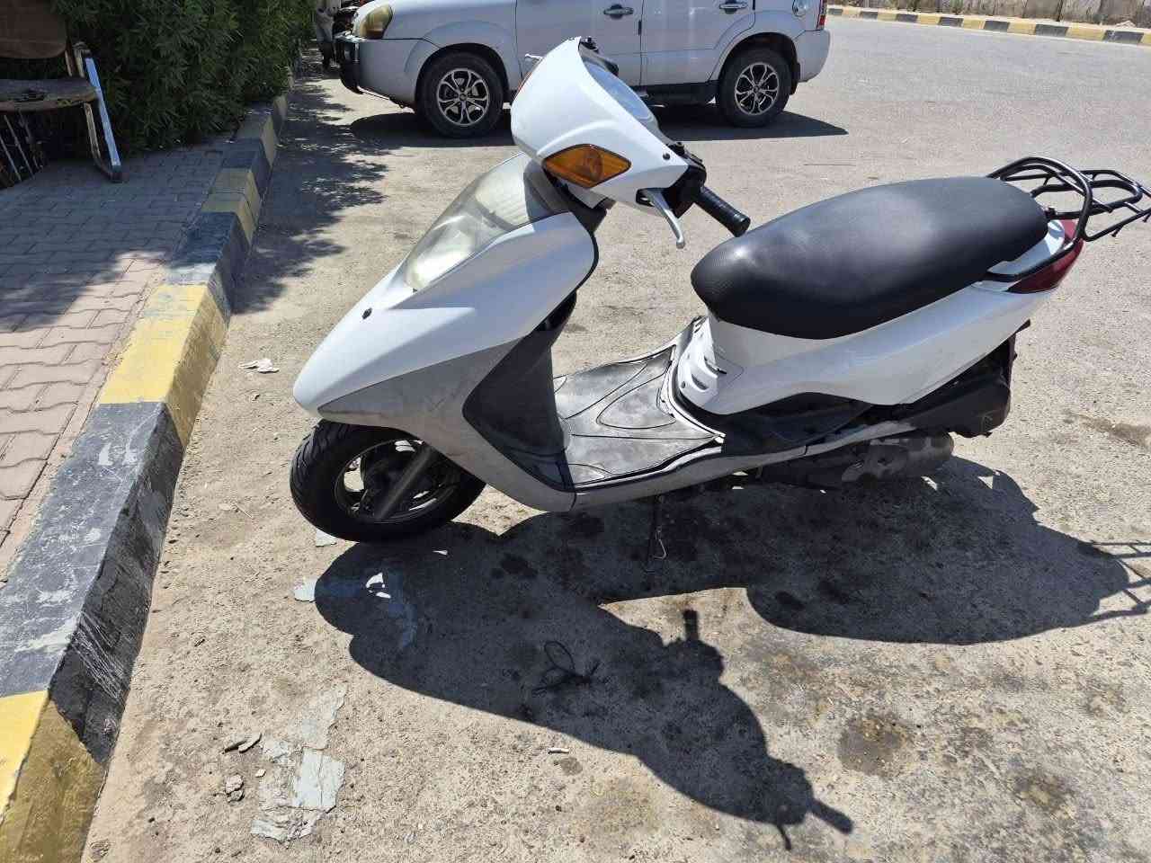بريز نوزل شلعة ومعدل مكينة مكفولة  ب 800 

وبيها مجال 

المكان بغداد 

 ***********
