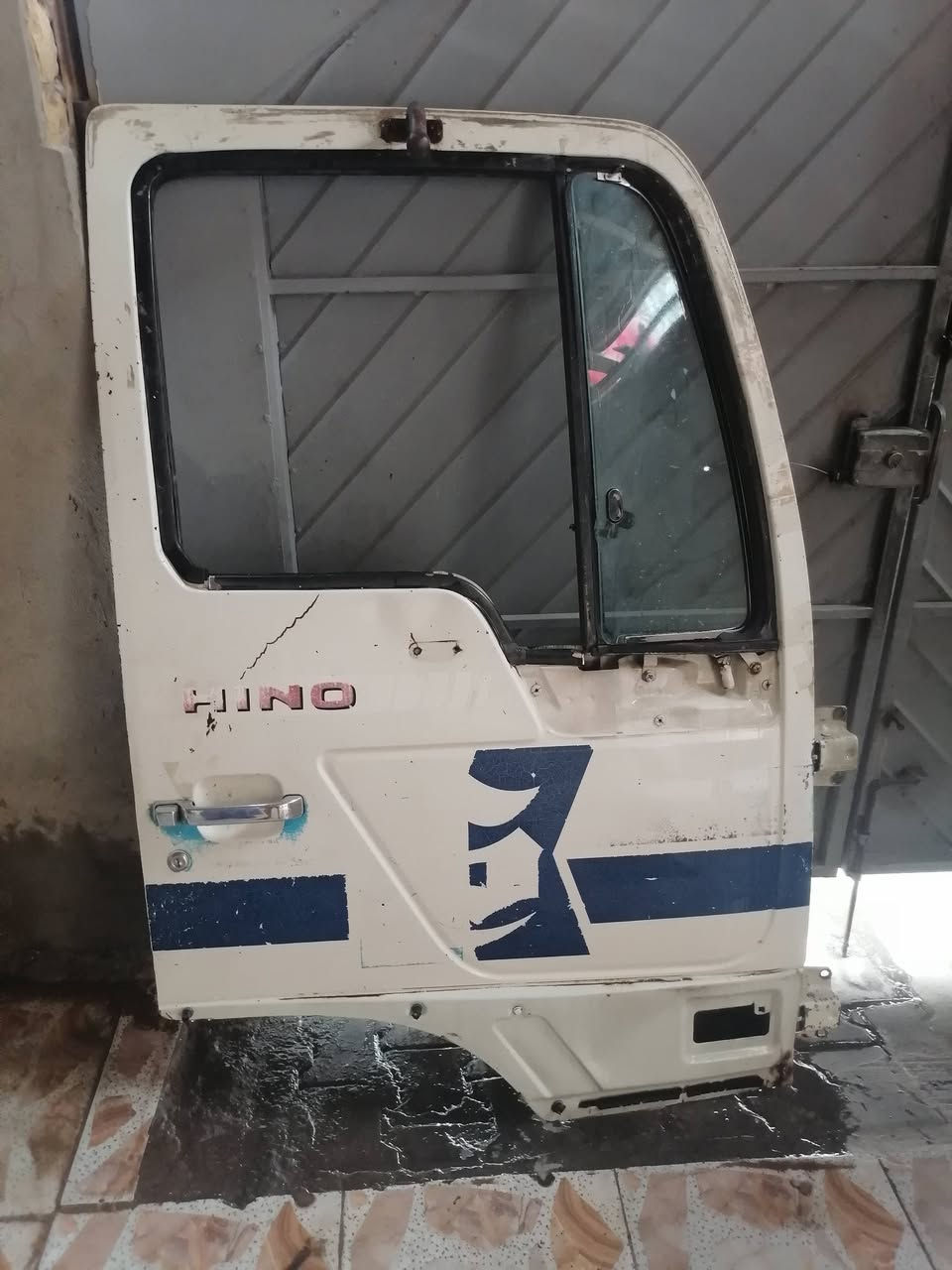 قطع هينو • أبواب ٢ • ماتور ماسحات