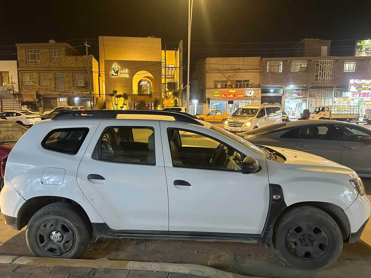 السلام عليكم

رينو داستر 2019 ماشية ٨٢ 
كامره تحكم ستيرن شاشه 
رقم انكليزي بابل 
السياره حره تحويل مباشر 
مكاني حلة 
السعر ٨٥ 

***********
