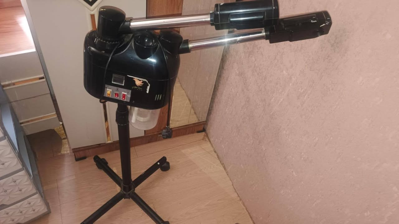 ثلاجة سعر 350 نضيفة
جهاز بطن 75
عربانه طفل 40
جهاز بخار وجه 40

الأغراض بالبنوك بيهن مجال ***********َ
