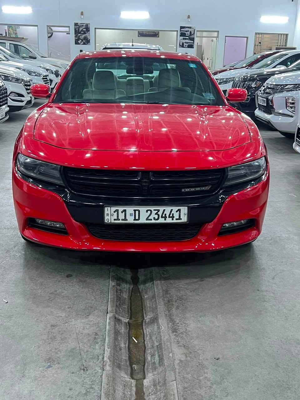 تشارجر SXT • ٢٠١٩ • ماشي ٦٨٠٠٠