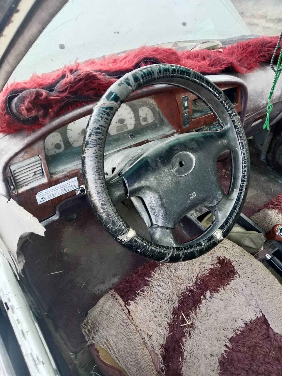 ماكو تفاصيل • سيارة • موجود رقم