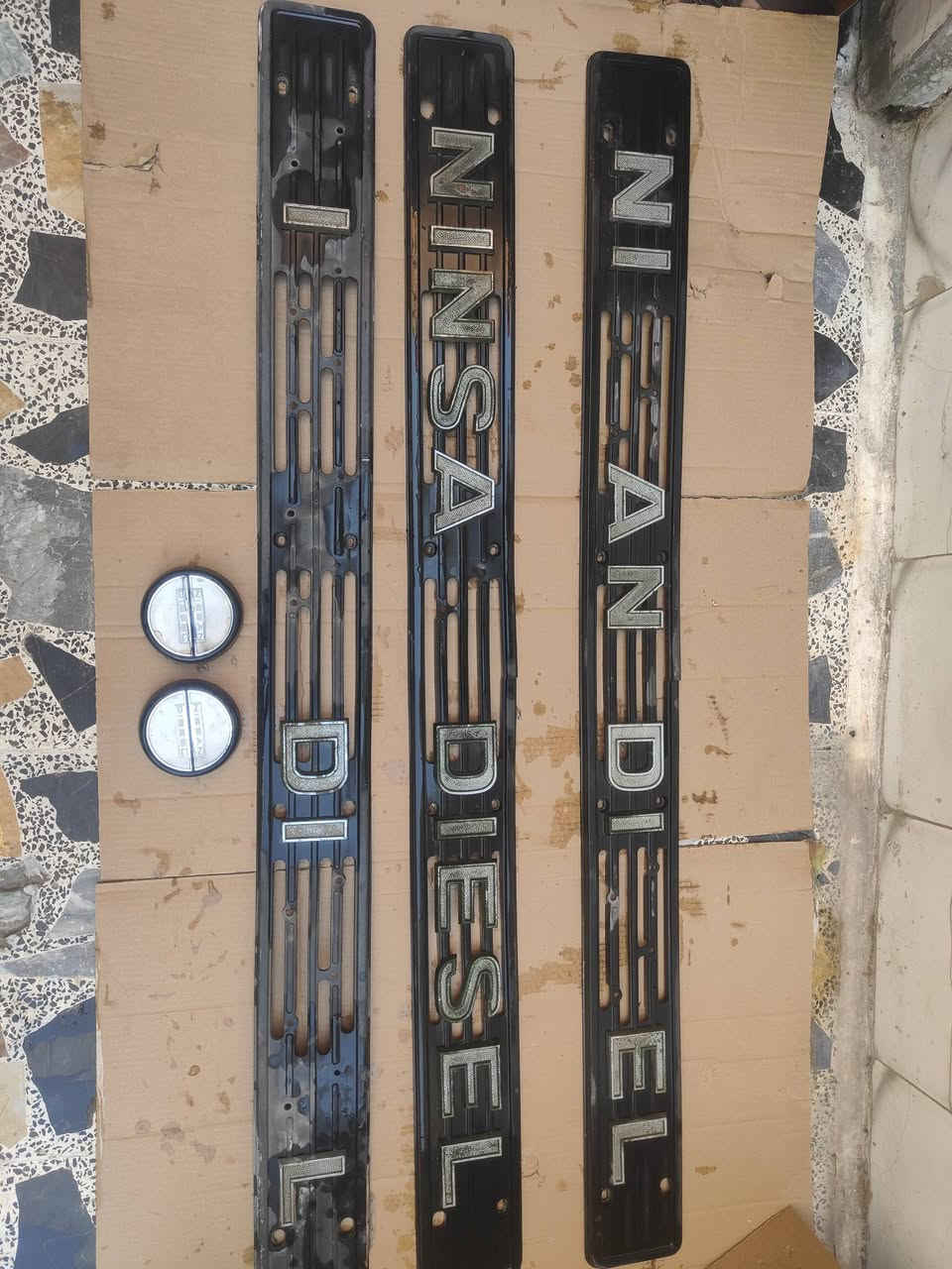 للبيع علايم نيسان ديزل مكان بغداد ***********
