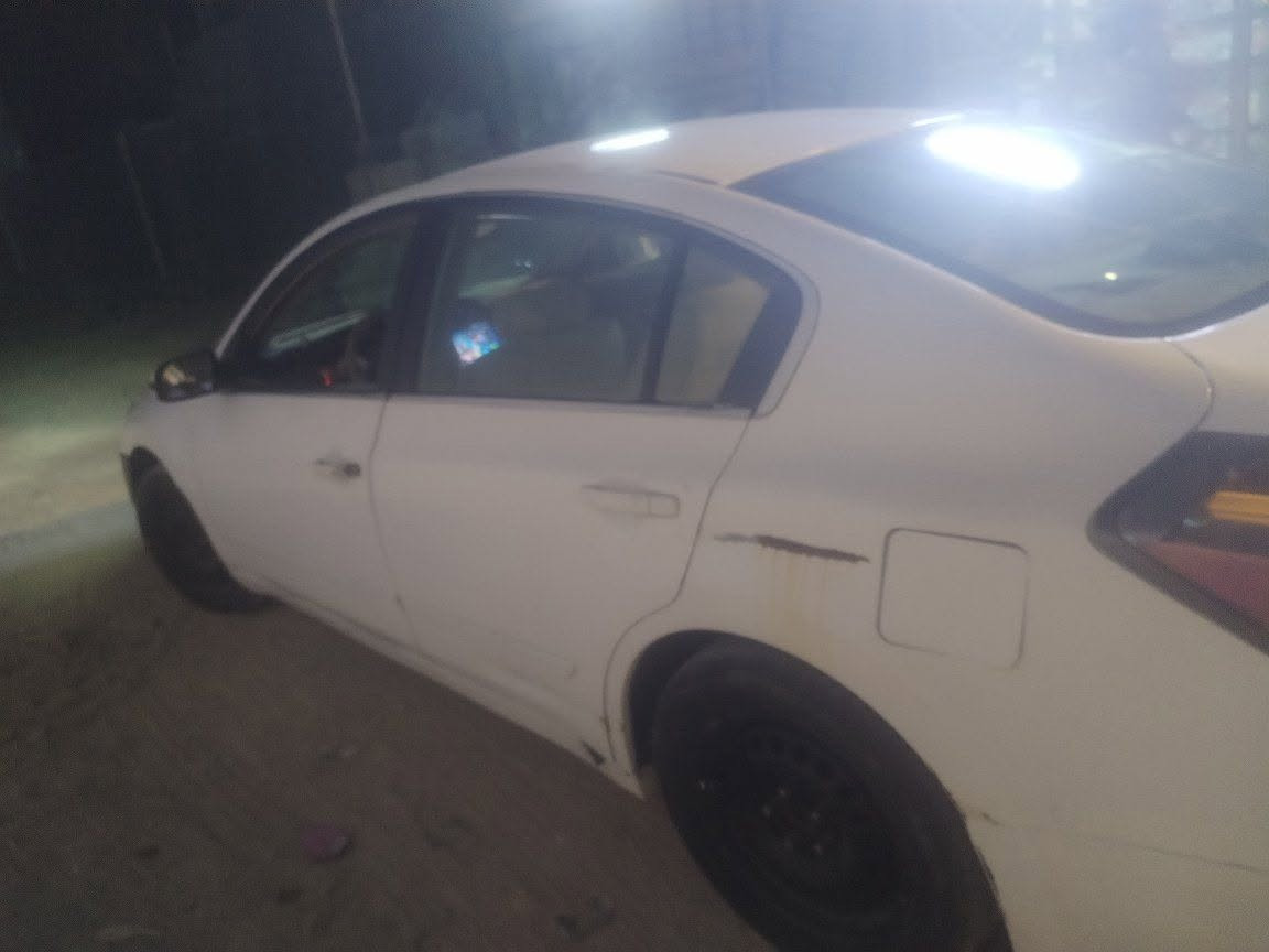 نيسان اولتيمه مديل 9 خليجي مصبوغه عام سياره جاهزه مكبنه كير تبريد راعيها يريد تحويل السعر 40 وبيها مجال عنوان بصره ***********

