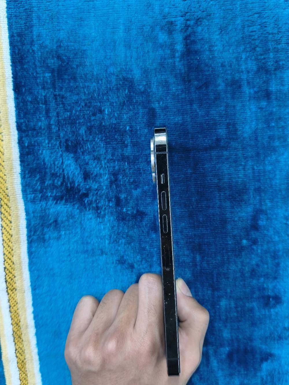 🔥 iPhone 13 Pro Max 256GB – للبيع 🔥

📱 دبل سيمكارت
⚡ سريع وسلس وكلشي بيه شغال تمام
📸 كاميرات + لمس + سماعات + مايك + Face ID شغالات
🔋 البطارية مبدلة نوعية زينة
📱 الظهر مبدل وبيه كسر
📶 السيمكارت مرات يشتغل ومرات يوكف، يحتاج تصليح بسيط

💰 السعر: 500 ألف دينار

📍 الموقع: بغداد – حي العامل – شارع المصرف

🤝 الفحص والتجربة للجادين، والجهاز مبين حالته بكل صراحة.