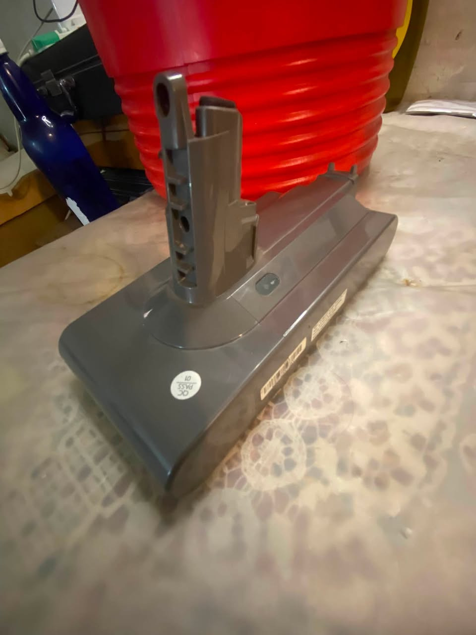 بطارية ايون-ليثيوم مال مكنسة دايسون
25,2 volt
3900 ملي امبير بالساعه 
طاقتها 29,28 واط بالساعه 

ابيع فحم ب ١٠ قفل لأن وزنها ثقيل
مكاني بغداد وعندي توصيل 
رقمي ***********
