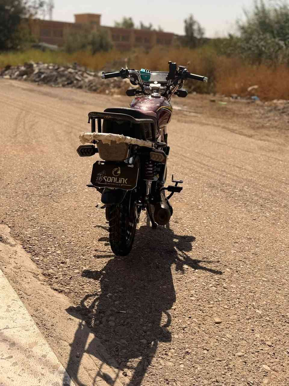 سيفان سونك موديل 25 محرك 200 جديده الدراجه شاشا شغاله كل نقص مابيه 
عنواني ديالى 
سعر 850 
***********
