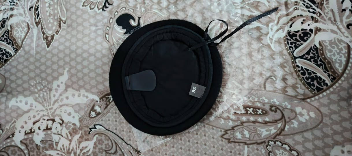جعبه+ خوذته+ كسارات+ بيريه+ حذاء عُرضات جدد للبيع سعر ٤٥ ألف
