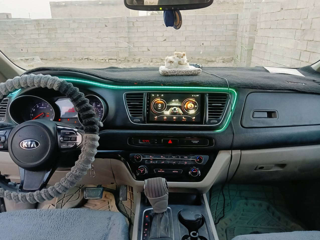 V6 بنزين • ٧ راكب • بيبان كهرب