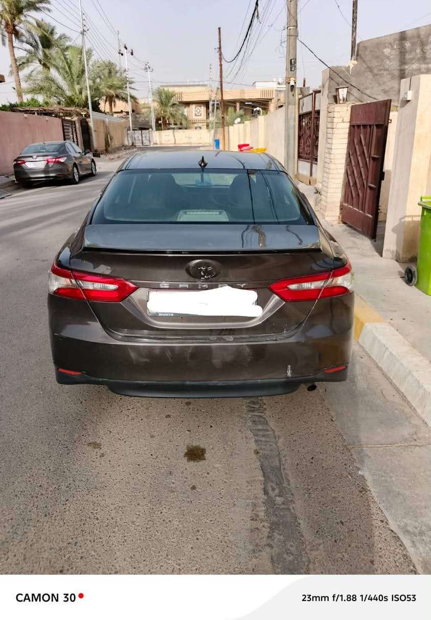 السلام عليكم كامري للبيع 2019
السياره فول مواصفات 

بصمه 

كشانه جلد 

اشاير بالمري 

رادار 

رقم اربيل

حادث السياره قبق الجنطه ضربه خفيفه 

وبالعراق بيها شخط بالبابين عكس السايق

السياره كلش نظيفه ومناقصها اي شي 

السعر ١٨٠ $ وبيها مجال

***********
