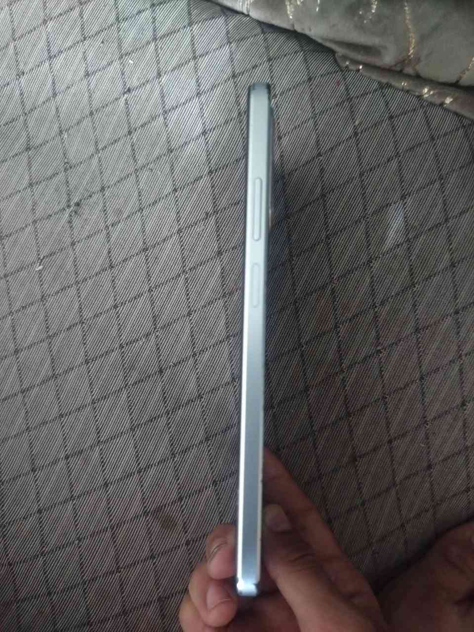 اوبو • شاشة مخدوشة • كلشي ما مبدل