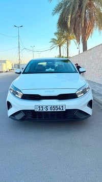 كيه سيراتو  خليجي  موديل 2023  المسافه 45  رقم بغداد بسمي كفاله عامه خ...