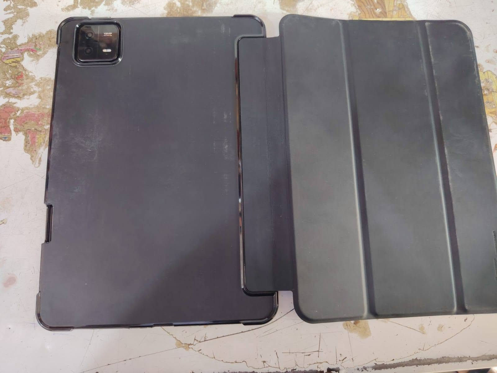 السلام عليكم.. جهاز شاومي باد 6 (Xiaomi Pad 6) مستعمل بحالة الوكالة للبيع 🖥️✨
الجهاز نظيف جداً جداً (أخو الجديد) وما بيه أي شخط أو عيب، 
واستخدامه راقي وخفيف. ممتاز جداً للألعاب الثقيلة (مثل ببجي بفريمات عالية وسلسة)، 
وللدراسة والمشاهدة.💡
 أبرز مواصفات الجهاز الفنية:الذاكرة الداخلية: 256 جيجابايت (UFS 3.1 سريعة جداً).الذاكرة العشوائية (الرام): 8 جيجابايت +4جيجابايت
المعالج: Snapdragon 870 القوي من كوالكوم (أداء طيارة بالألعاب والتصفح بدون حماوة)
.الشاشة: بحجم 11 إنش بدقة عالية 2.8K وبمعدل تحديث 144Hz (سلاسة فائقة باللمس)
.البطارية: ضخمة بحجم 8840 مللي أمبير تدعم الشحن السريع بقدرة 33 واط (تطول وياك يوم كامل استخدام مكثف).
الصوت: 4 سماعات ستيريو مجسمة بدعم Dolby Atmos.📦
 الملحقات المتوفرة مع الجهاز:
الكارتونة الأصلية كاملة.الشاحن الأصلي السريع مع الواير ماله.
هدية: الكفر الأصلي ماله لحماية الجهاز بالكامل.
📍 المكان: الناصرية - قضاء الفهود.💵
  

السعر راسلني عل الرقم فقط واتساب *********** اوتدلل يابه 👍🏻🩵
