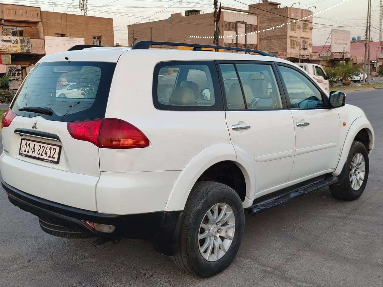 متسوبيشي باجيرو سبور
 شكل البيكم L200
7 راكب
موديل 2009
رقم انكليزي باسمي
وارد سعودي 
فول مواصفات
فتحه سلايد
تحكم ستيرن
شاشه وكامره
حساسات خلفيه
كير اوتوماتيك 
فور ويل ثكيل وخفيف وقفل اكسلات
كشنات جلد وكشن السايق كهرباء
مري شفط وكهرباء
سنتر ريمونت بلادي
تبريد منفصل قطعتين خلفي وامامي 
محرك 6 سلندر حبتور المرغوب
صدر امامي وخلفي جديد اصلي مؤسسه 
السياره مبدل بيهه جاملغ امامي ودعاميه اماميه
للبيع ب110 او مراوس بارخص مع فرق
مكاني بغداد ابودشير
*********** بغداد, العراق
