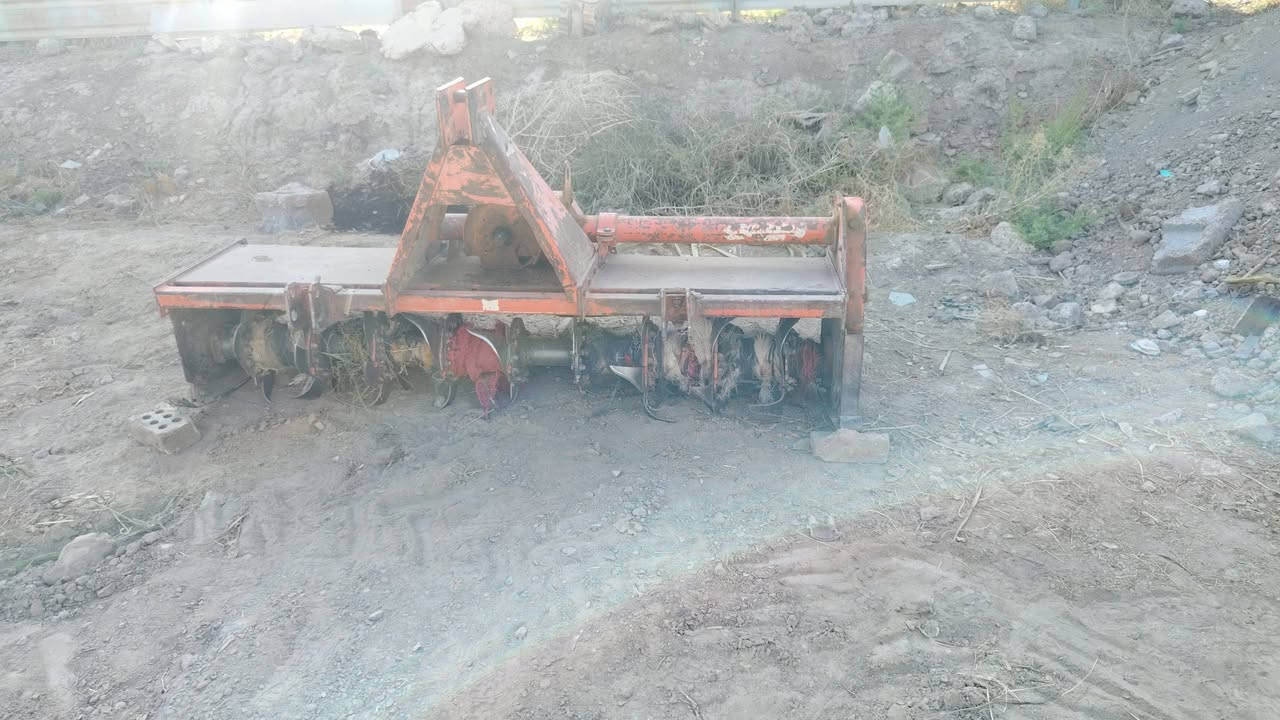 السلام عليكم رفاسه يطالي حجم 185 جاهزه العنوان بغداد اليوسفيه ***********
