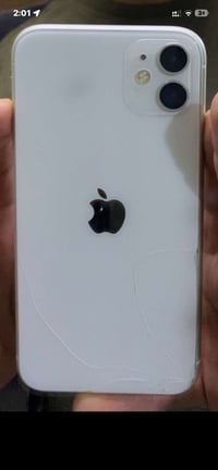 ايفون ١١ • ذاكرة ١٢٨ • بطارية ٧١٪
