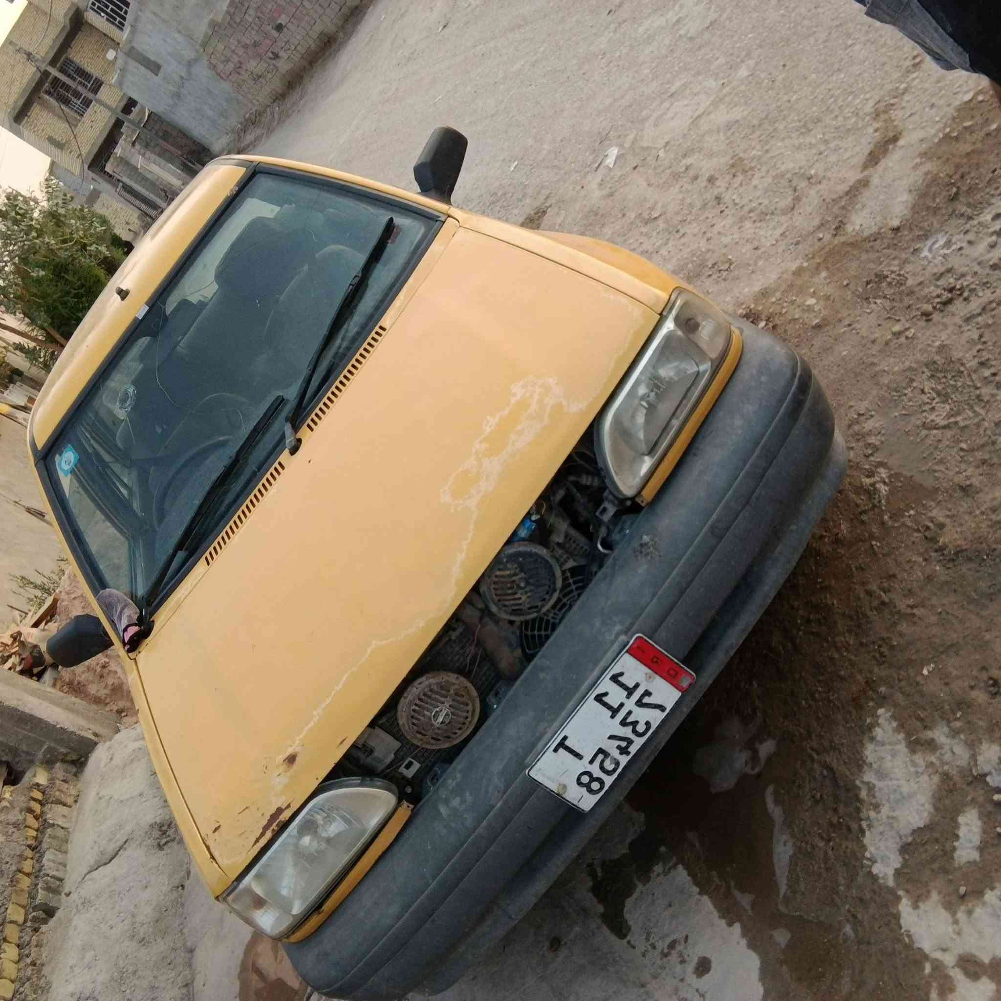 سلام عليكم سايبه البيع موديل 12سعر 22بيه مجال تبريد شغال سياره كامله عله اخر حبايه عنواني بابل ابو غرق *********** سياره بسم نسيبي ثاني يوم تحويل
