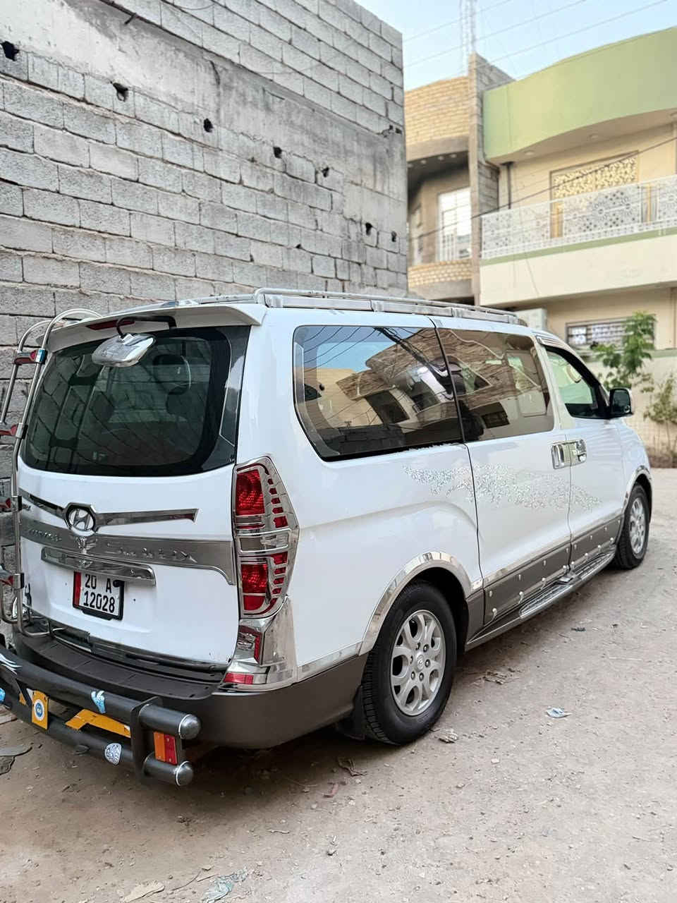 🚐 ستاركس 2008 للبيع
المواصفات:
•  مكفولة من الضربة والصبغ، تبديل باب الجنطه فقط
•  تخم تاير صيني + كوري
•  تبريد ثلج،منضومه جديدة
•  محورة من مفتوح الى مسكر، كصة كاملة
•  ارضية دوشمة + كشن جلد + سقف نايلون
•  دعاميات امامي + خلفي جديد + حجل مسكر
•  شاشة + كاميرا + 4 كاميرات مراقبة

السعر: 135 ورقة وبيها مجال

العنوان: ديالى - بعقوبة - حي المعلمين
للتواصل: ***********
