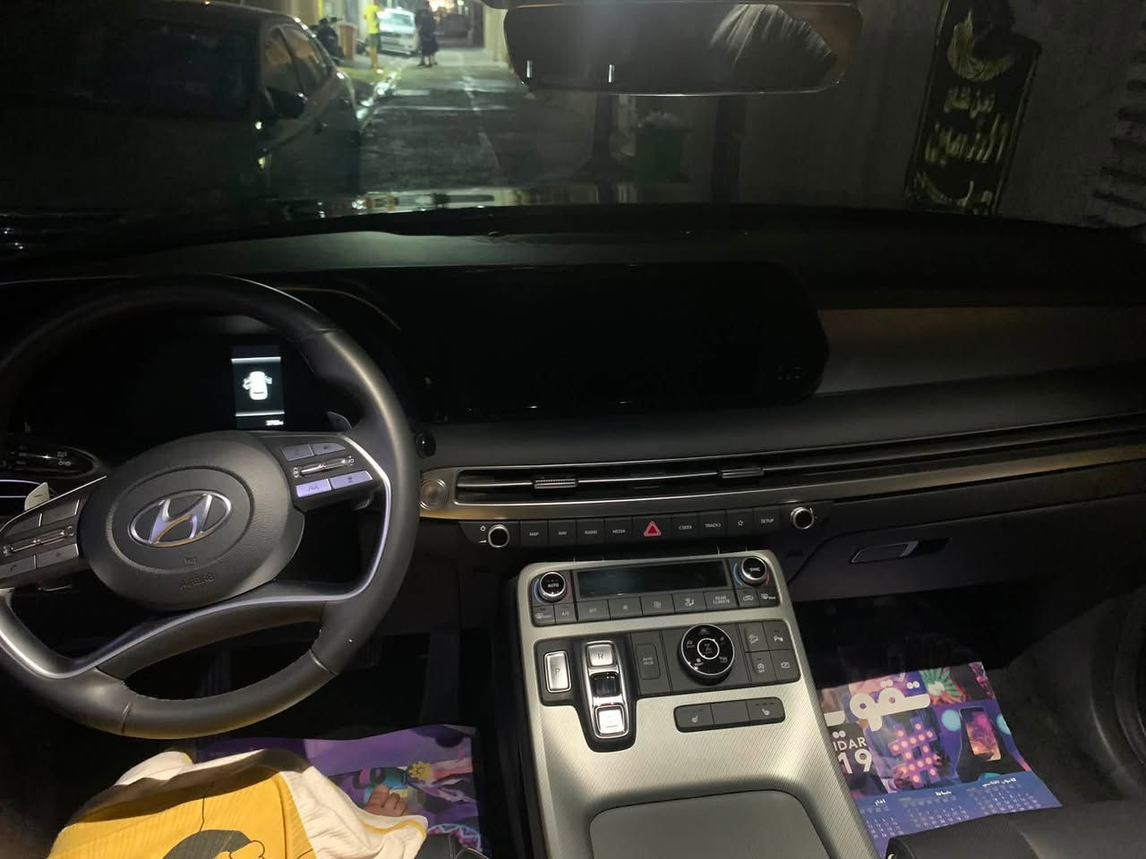 سلام عليكم 
سياره هونداي بلسايد/SEL
مواصفات السياره؟
محرك 3.800
7 راكب 
 العداد3.700 ك م
قطعتين صبغ /وارد امريكي
مرقم بغداد شهداء
موديل 2025
بصمه تشغيل+ابواب
تشغيل عن بعد
كشن خزن ميموري
حساسات خلفيه
جنطه كهرباء
شفتات استيرن
كيجات إلكتروني
كشن منفصل VIP
حشنات حار +بارد
باقي بها هواي مواصفات
***********
