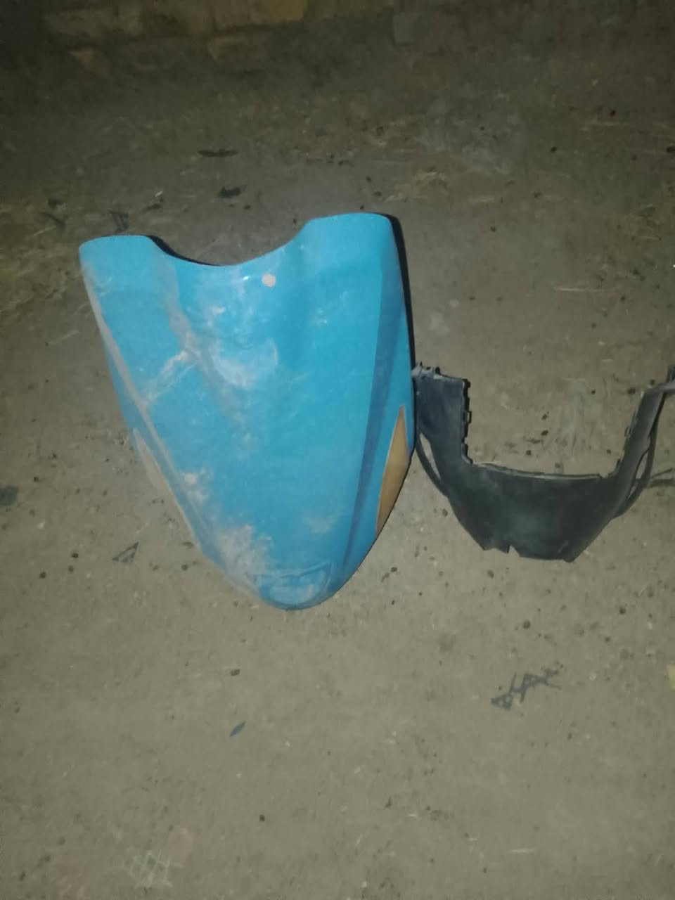 فراشه كوم حديد متروكه صاله فوك السنه كفرات جدد ونظيفات وكاله مو تجاريات والظفيره نظيفه ابيع كوم حديد تواصل واتساب فقط مكاني شطره ***********
