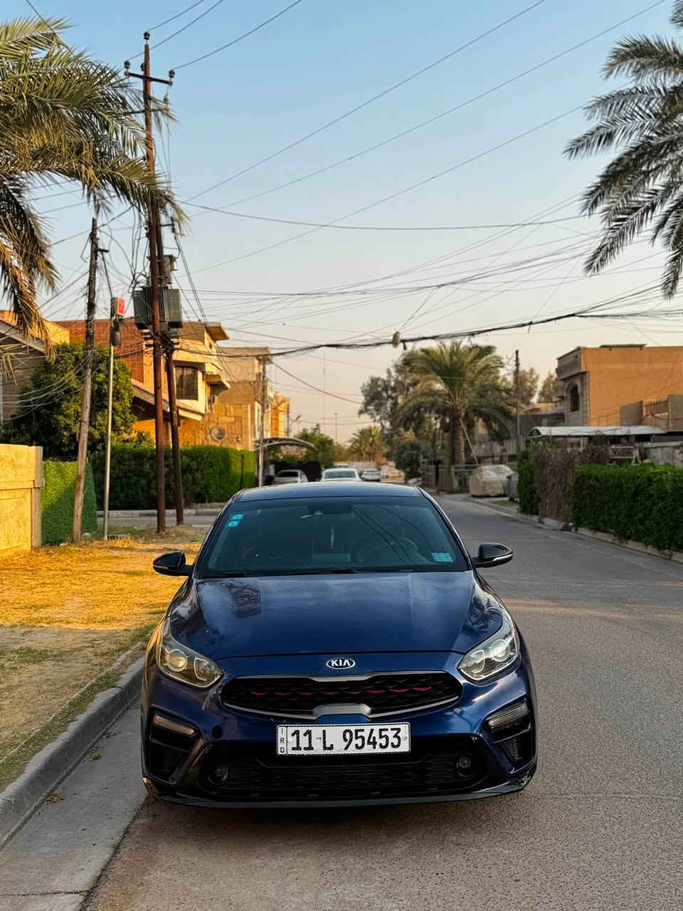 كيا فورتي موديل 2020 GT Line فول مواصفات بصمة انارة باليدات تحديد مسار رادار بالمري كراسي جلد ستيرن رياضي تبريد شغال كير ومكينة نضيفات ماشية 68 ميل وعليها منظومة غاز  بيها أربع قطع صبغ مكان السيارة بغداد العامرية 
السعر 11.250$
هاتف ***********
